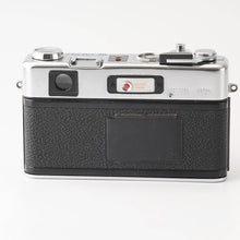 画像をギャラリービューアに読み込む, ヤシカ Yashica Electro 35 GS / COLOR-YASHINON DX 45mm F1.7