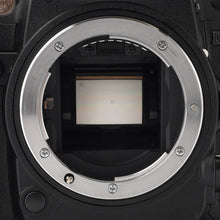 Load image into Gallery viewer, Nikon D7000 / AF-S DX NIKKOR 18-105mm f/3.5-5.6G ED VR