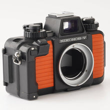 Load image into Gallery viewer, Nikon Nikonos-V 35mm Underwater Film Camera / Nikon NIKKOR 35mm f/2.5
