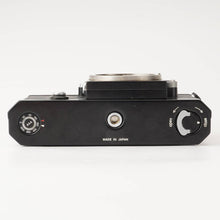 Load image into Gallery viewer, Nikon F Eye Level Black