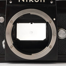 Load image into Gallery viewer, Nikon F Eye Level Black