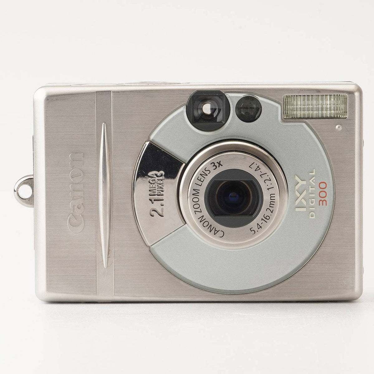 Canon IXY DIGITAL 300 / ZOOM 3X 5.4-16.2mm f/2.7-4.7 – Natural