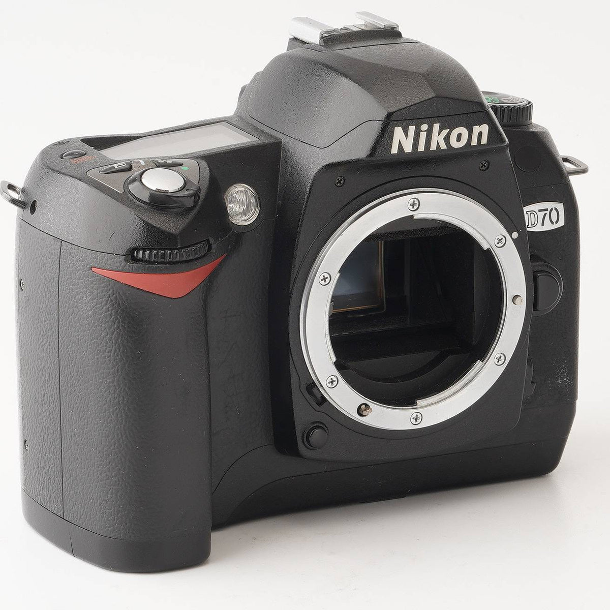 ニコン Nikon D70 / AF NIKKOR 35-70mm F3.3-4.5 デジタル一眼レフ