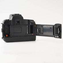 Load image into Gallery viewer, Canon EOS 5 / Canon Zoom Lens EF 35-70mm f/3.5-4.5 A