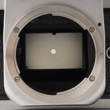 Load image into Gallery viewer, Nikon F2 Eye Level