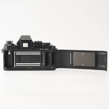 Load image into Gallery viewer, Nikon F3 Eye Level 35mm SLR Film Camera