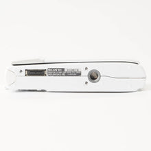 Load image into Gallery viewer, Sony Cyber shot DSC T10 / Carl Zeiss 3x 6.33-19mm f/3.5-4.3