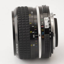 Load image into Gallery viewer, Nikon Ai NIKKOR 28mm f/2.8