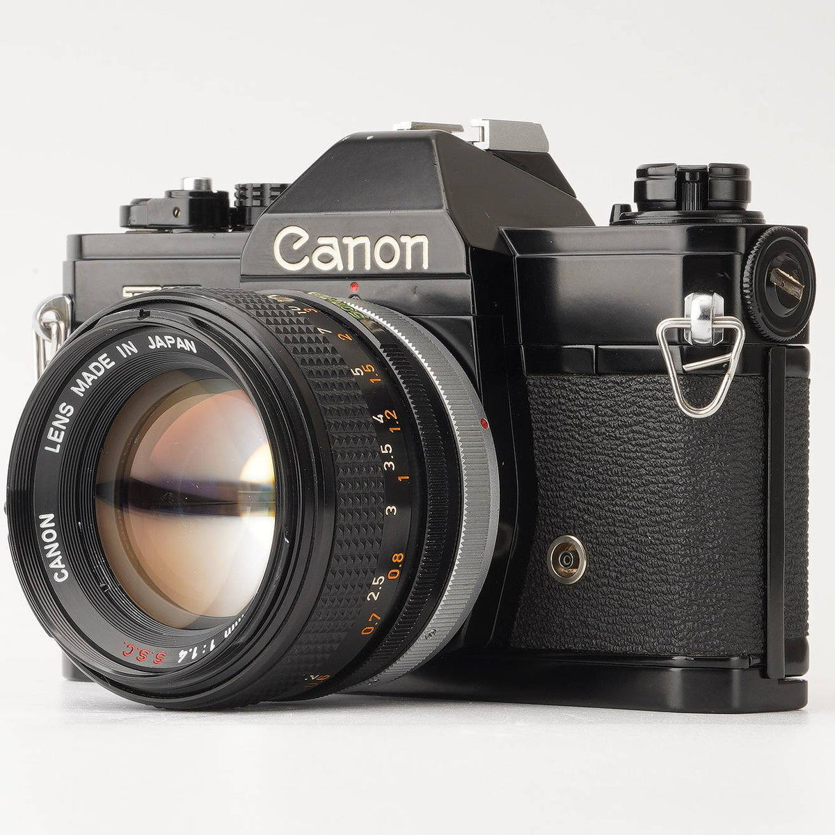 Canon FTb QL SLR Film Camera / FD 50mm f/1.4 S.S.C.