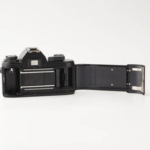 Load image into Gallery viewer, Nikon EM / Ai-s Zoom-NIKKOR 35-70mm f/3.3-4.5