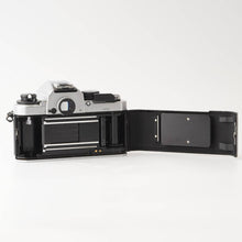 Load image into Gallery viewer, Nikon FA 35mm SLR Film Camera Body