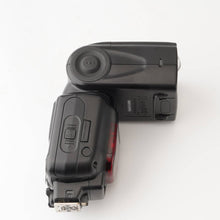 Load image into Gallery viewer, Nikon SPEEDLIGHT SB-910 Flash