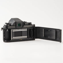 画像をギャラリービューアに読み込む, ニコン Nikon F3 アイレベル 35mm フィルム一眼レフカメラ