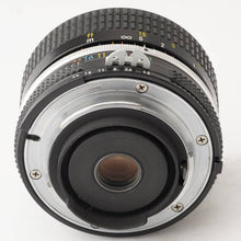 Load image into Gallery viewer, Nikon Ai NIKKOR 28mm f/3.5