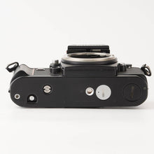 画像をギャラリービューアに読み込む, ニコン Nikon F3 アイレベル 35mm フィルム一眼レフカメラ