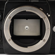 画像をギャラリービューアに読み込む, ニコン Nikon F3 アイレベル 35mm フィルム一眼レフカメラ