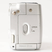 画像をギャラリービューアに読み込む, ソニー Sony Cyber-shot DSC-P31 / 50mm F2.8 Multi Point AF