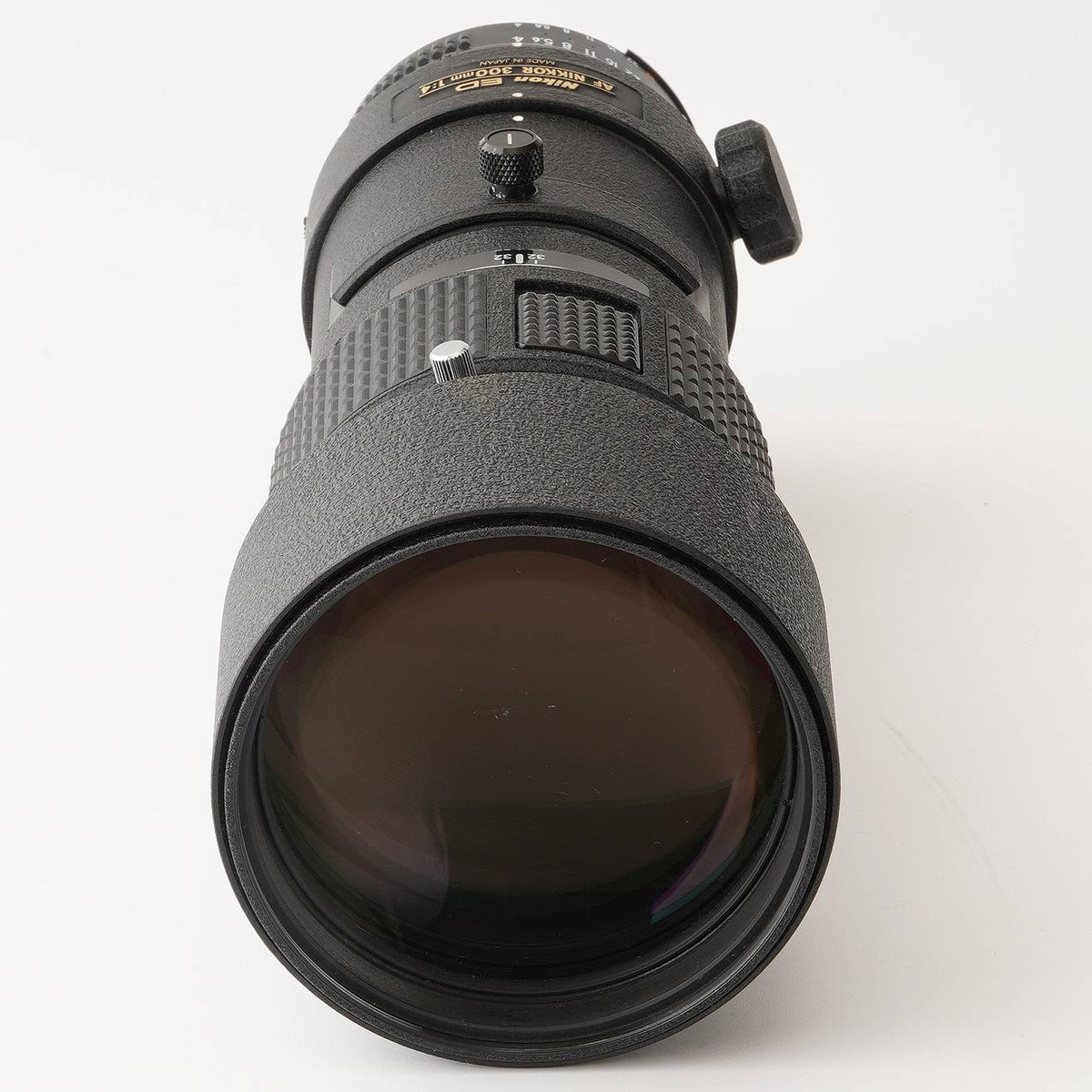 ニコン Nikon AF Nikkor ED 300mm F4 – Natural Camera ニコン Nikon AF Nikkor ED 300mm F4 – Natural Camera