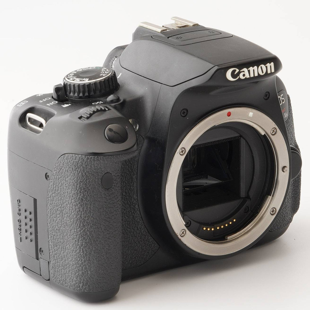 Canon EOS Kiss X6i / Canon Zoom Lens EF S 18-55mm f/3.5-5.6 IS