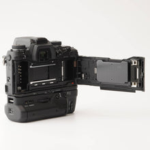 画像をギャラリービューアに読み込む, ミノルタ Minolta α-7 alpha-7/ Konica Minolta AF DT ZOOM 18-70mm F3.5-5.6 D / VC-7 縦位置グリップ
