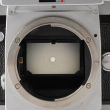 画像をギャラリービューアに読み込む, ニコン Nikon F Photomic FTN 35mm フィルム一眼レフカメラ