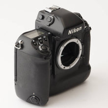 画像をギャラリービューアに読み込む, ニコン Nikon F5 /AF NIKKOR 28-85mm F3.5-4.5