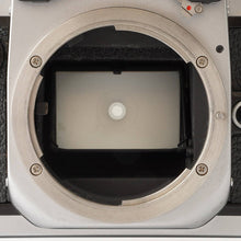 画像をギャラリービューアに読み込む, ニコン Nikon F2 フォトミック Photomic A 35mm 一眼レフフィルムカメラ