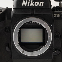 画像をギャラリービューアに読み込む, ニコン Nikon F5 35mm 一眼レフフィルムカメラ