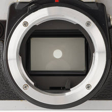 画像をギャラリービューアに読み込む, ミノルタ Minolta XG-E / ロッコール Rokkor 50mm F1.4 35mm一眼レフフイルムカメラ