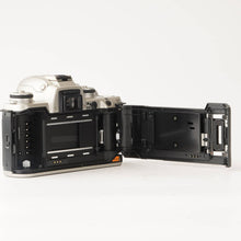 画像をギャラリービューアに読み込む, ペンタックス Pentax MZ-3 35mm シルバー フィルム一眼レフカメラ