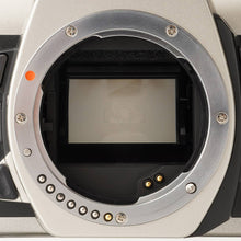 画像をギャラリービューアに読み込む, ペンタックス Pentax MZ-3 35mm シルバー フィルム一眼レフカメラ