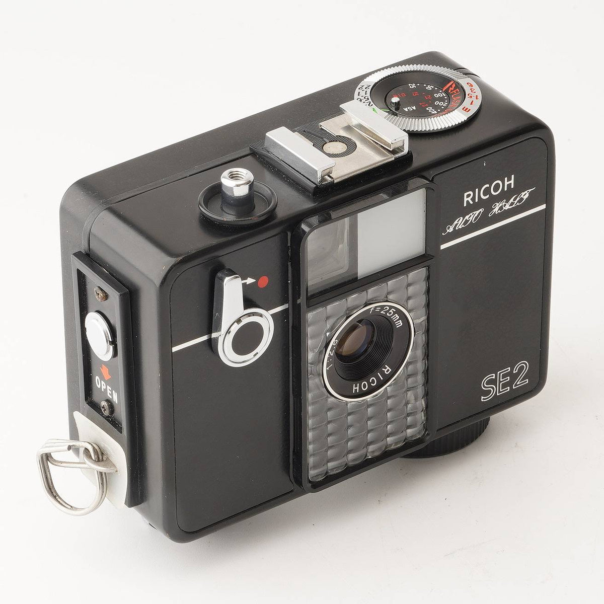 RICOH AUTO HALF オートハーフ　ブラック 売り切れ RICOH AUTO HALF EF2（中古 35㎜フィルム ハーフサイズ
