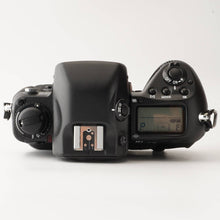 画像をギャラリービューアに読み込む, ニコン Nikon F5 35mm 一眼レフフィルムカメラ