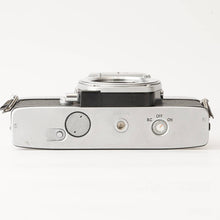 Load image into Gallery viewer, Minolta SRT 101 / MC Rokkor-PF 55mm f/1.7