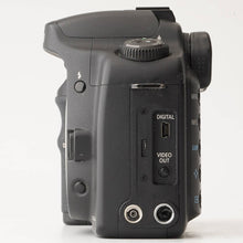 Load image into Gallery viewer, Canon EOS 10D / EF 35-80mm f/4-5.6 II