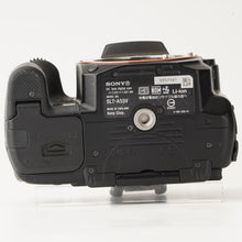 Load image into Gallery viewer, Sony α55 / DT 55-200mm f/4-5.6 SAM