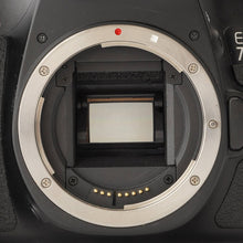 Load image into Gallery viewer, Canon EOS 70D / EF-S 18-135mm f/3.5-5.6 IS STM