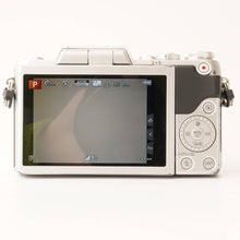 Load image into Gallery viewer, Panasonic LUMIX DMC-GF7 / G VARIO 12-32mm f/3.5-5.6 / 35-100mm f/4-5.6 ASPH. MEGA O.I.S.