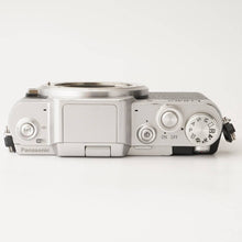 Load image into Gallery viewer, Panasonic LUMIX DMC-GF7 / G VARIO 12-32mm f/3.5-5.6 / 35-100mm f/4-5.6 ASPH. MEGA O.I.S.