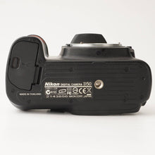 Load image into Gallery viewer, Nikon D50 / AF 28-80mm f/3.5-5.6 D