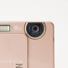 Load image into Gallery viewer, Fujifilm FinePix Z300