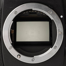 Load image into Gallery viewer, Nikon F100 35mm SLR Film Camera Body