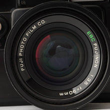 Load image into Gallery viewer, Fuji GW690 II Professional / Fujinon 90mm f/3.5 Medium Format Film Camera