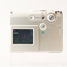 Load image into Gallery viewer, Konica Minolta DiMAGE X31 Silver 3x Optical Zoom