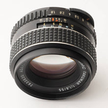 Load image into Gallery viewer, Pentax Asahi SMC TAKUMAR 55mm f/1.8 M42 Mount