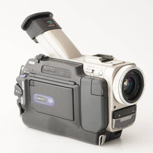 Load image into Gallery viewer, Sony HANDYCAM DCR-TRV10 Carl Zeiss Vario-Sonnar 40x Digital Zoom
