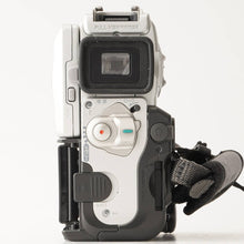 Load image into Gallery viewer, Sony HANDYCAM DCR-PC101