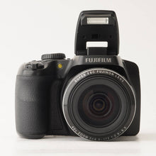 画像をギャラリービューアに読み込む, 富士フイルム Fujifilm FINEPIX S8200 ブラック 40x 光学ズーム