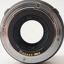 Load image into Gallery viewer, Canon MACRO EF 100mm f/2.8