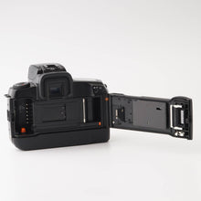 Load image into Gallery viewer, Canon EOS 5 / ZOOM EF 28-105mm f/3.5-4.5 MACRO USM